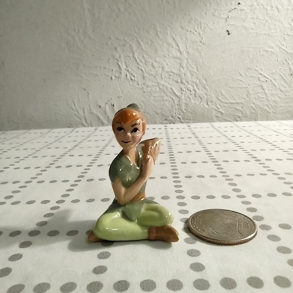Disney Hagen Renaker Peter Pan.